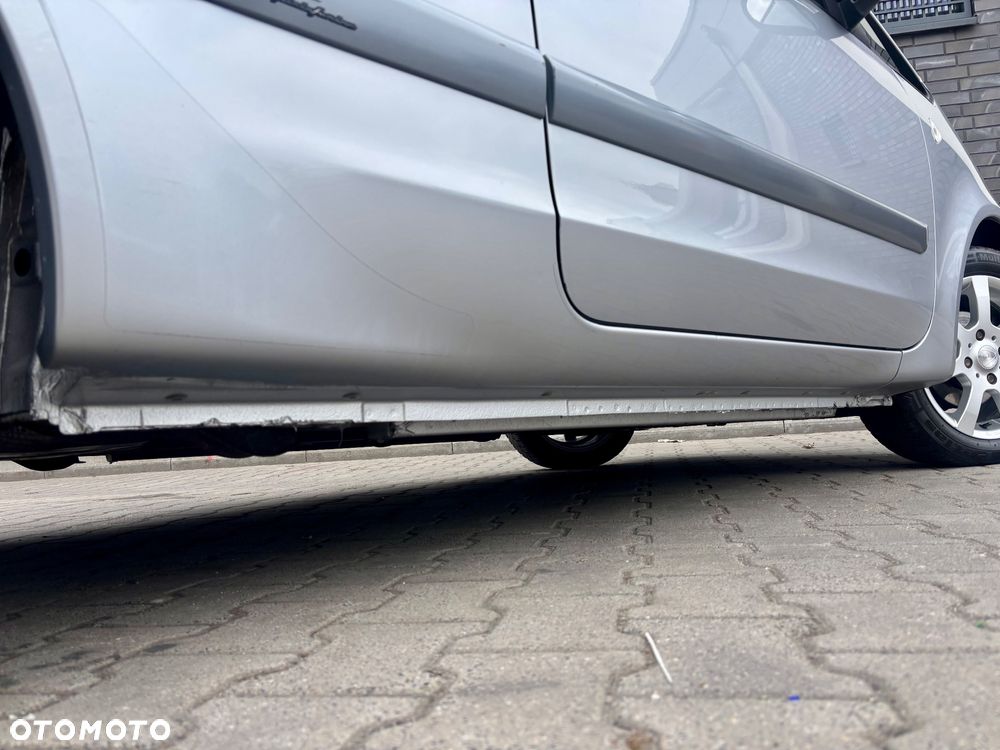 Mitsubishi Colt 1.5 Invite - 32