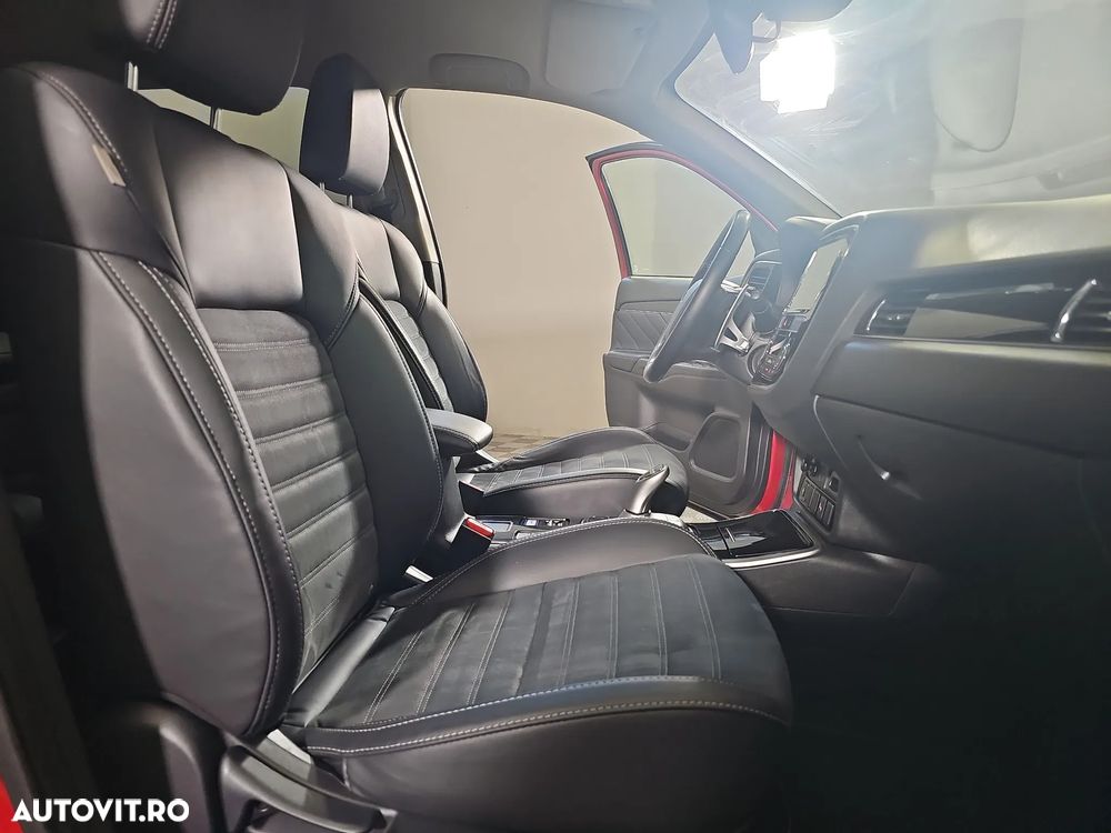 Mitsubishi Outlander - 12