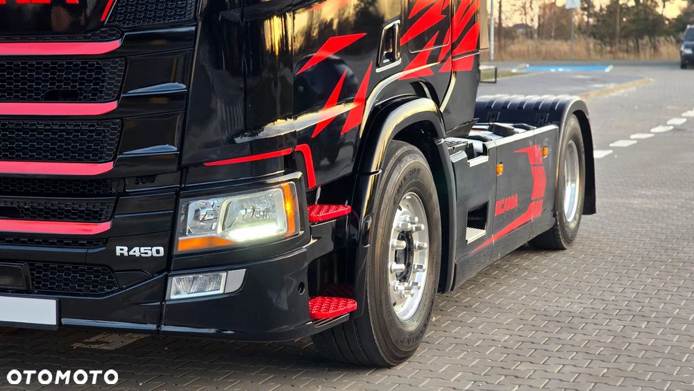 Scania R450 ❗️STANDARD / HYDRAULIKA / ALUFELGI / NAVI / LED / VIRTUAL COCKPIT / DUŻE ZBIORNIKI / ZABUDOWY MIĘDZYOSIOWE / RETARDER / LODÓWKA / ACC / NOWE SPRZĘGŁO I HAMULCE / BEZ EGR / SALON POLSKA ❗️ - 26