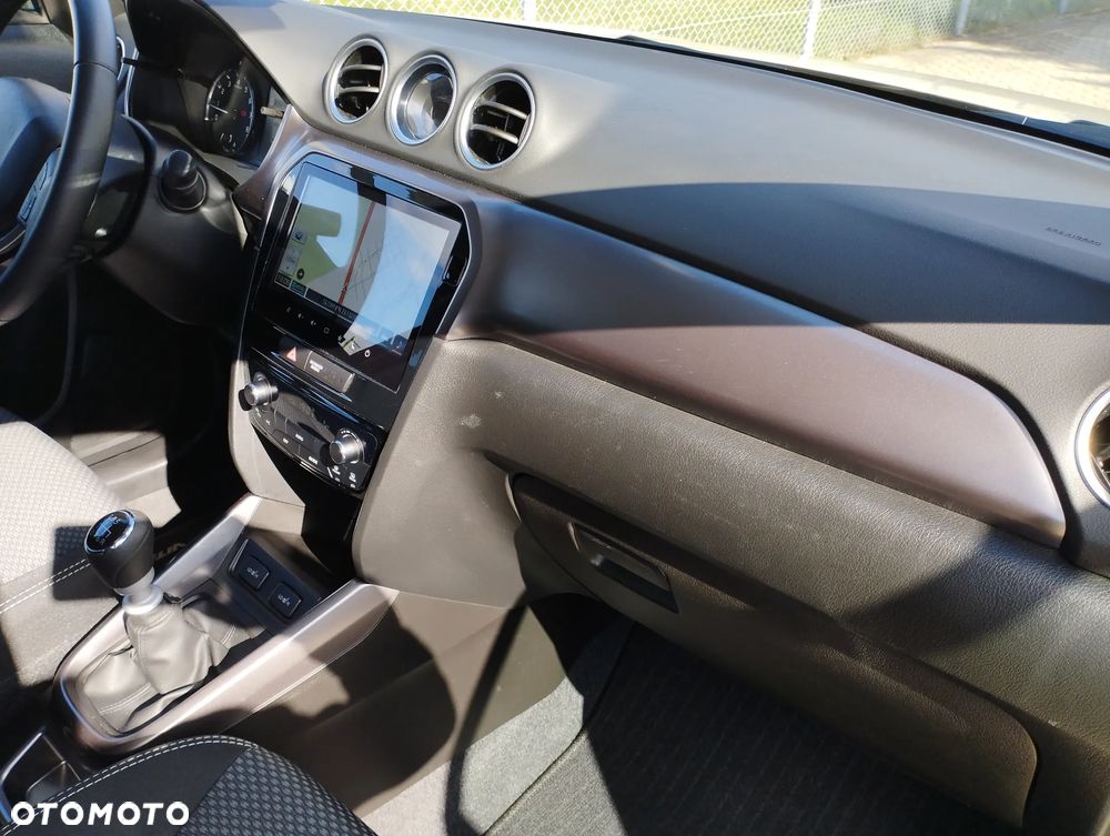 Suzuki Vitara 1.4 Boosterjet mHEV Premium Plus 2WD - 11