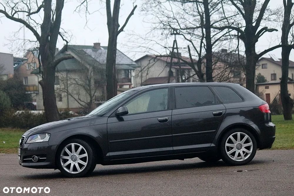 Audi A3 Sportback 1.2 TFSI Attraction - 6