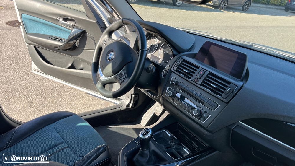 BMW 120 d Sport Line - 11