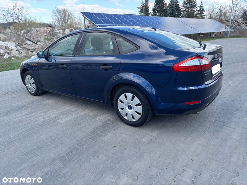 Ford Mondeo 2.0 TDCi Ambiente - 25