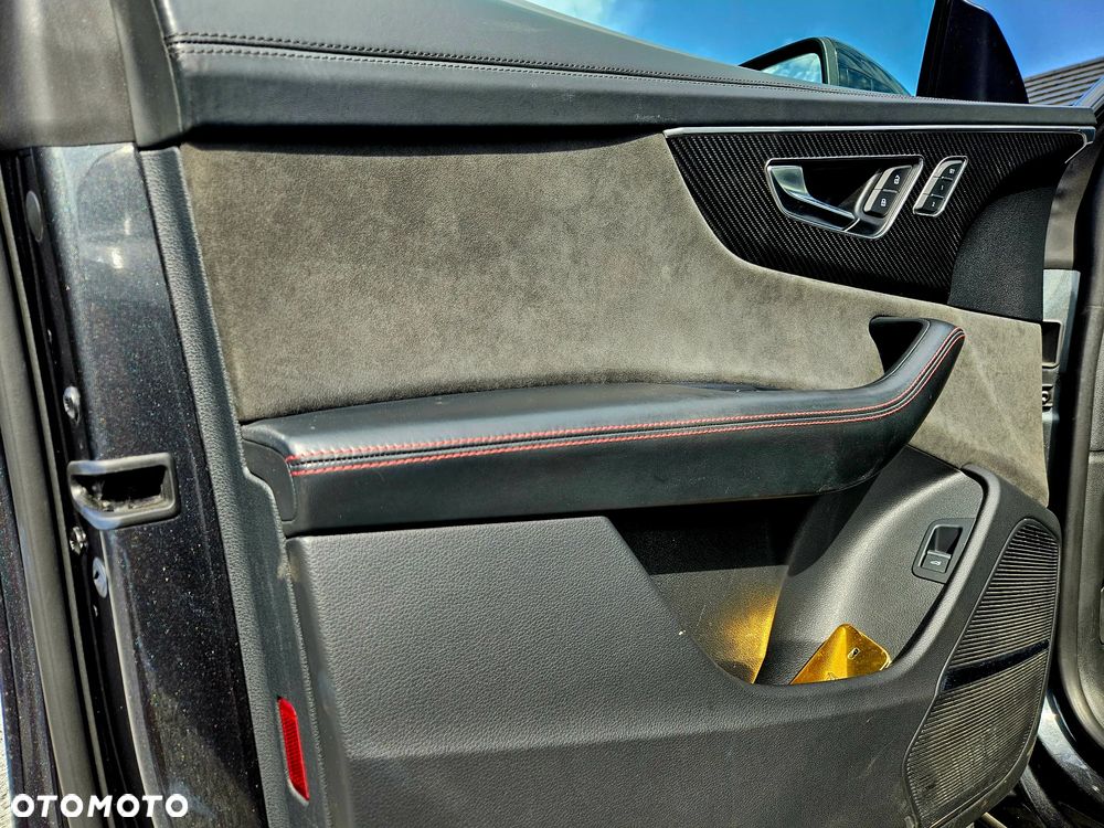 Audi RS Q8 - 19