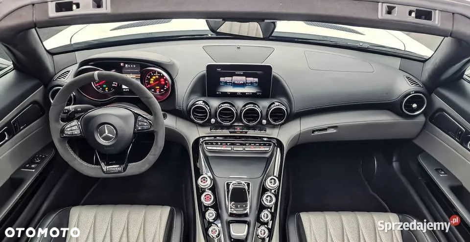 Mercedes-Benz AMG GT C - 40
