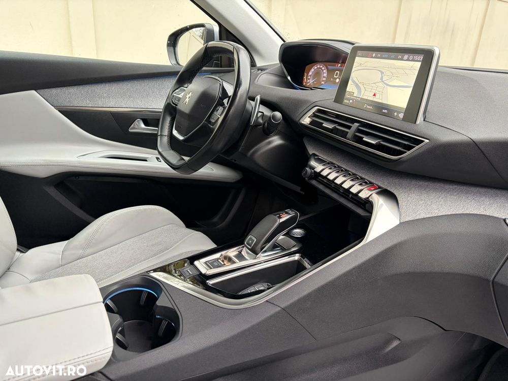 Peugeot 3008 BlueHDi 130 Stop & Start EAT8 Allure - 22