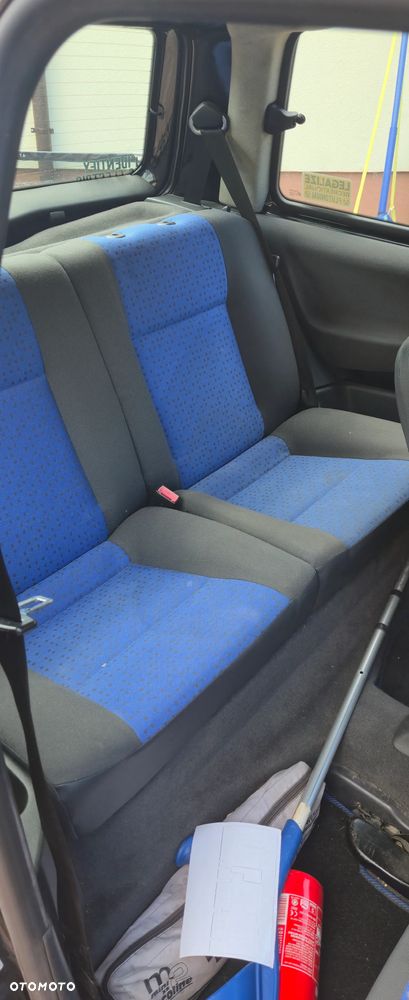 Volkswagen Lupo - 11