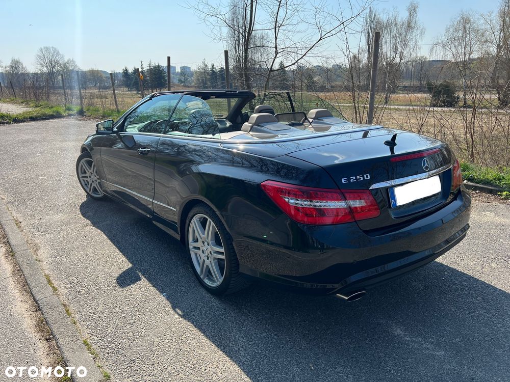 Mercedes-Benz Klasa E 250 BlueEFFICIENCY 7G-TRONIC Avantgarde - 4