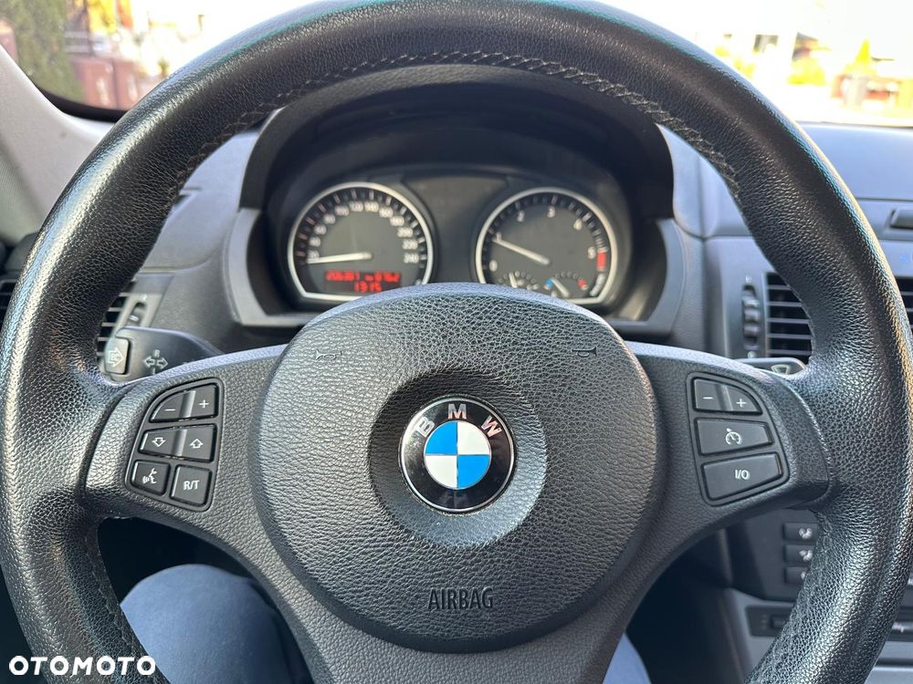 BMW X3 xDrive18d - 24