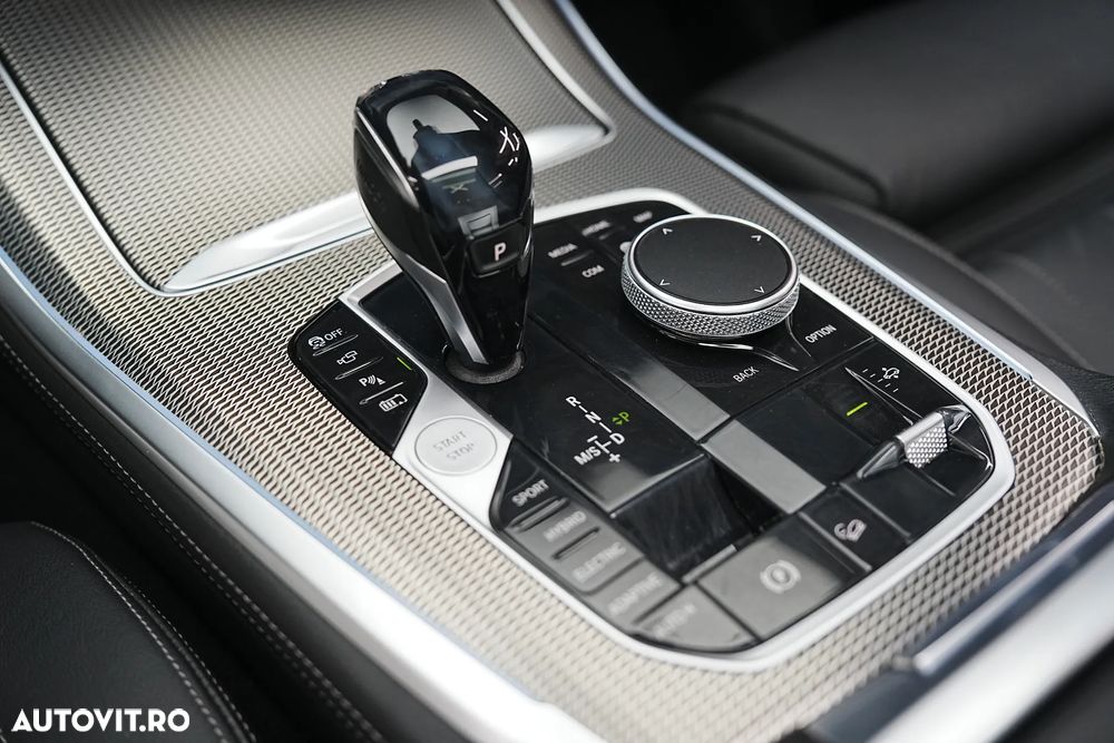 BMW X5 xDrive45e - 36