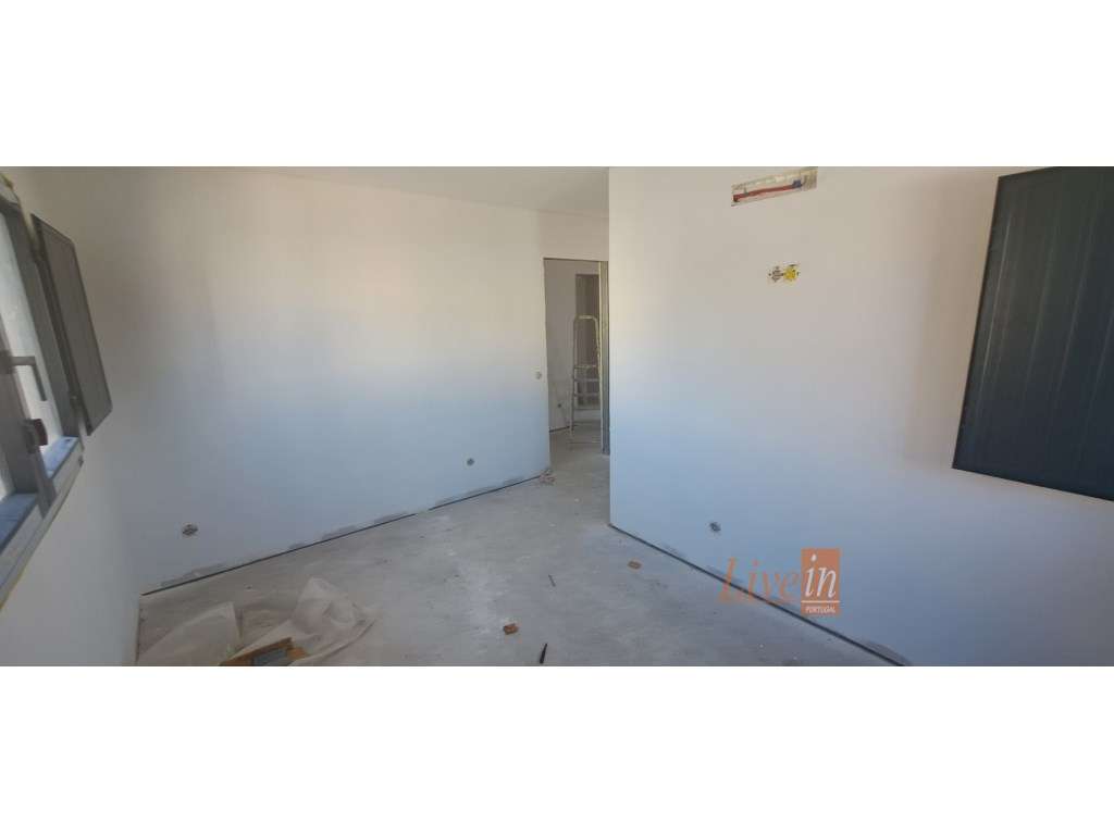 Moradia T2+1 em Pirescoxe em Santa Iria da Azoia - Grande imagem: 3/17