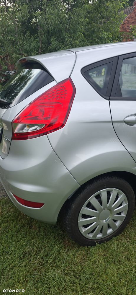 Ford Fiesta 1.25 Ambiente - 14