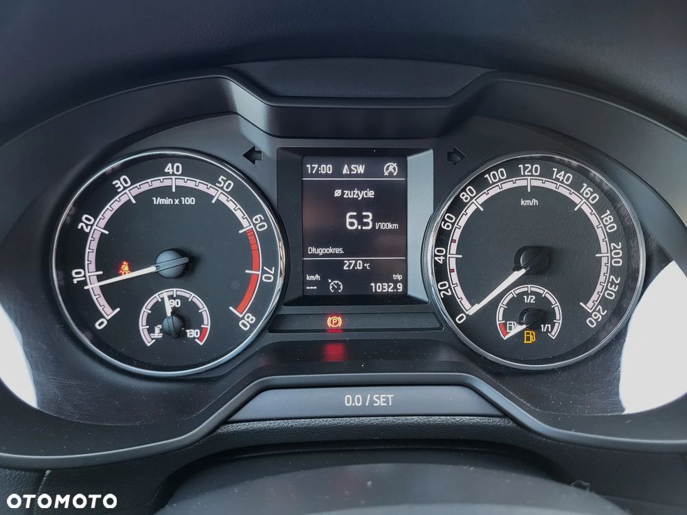Skoda Octavia 1.4 TSI Drive - 32
