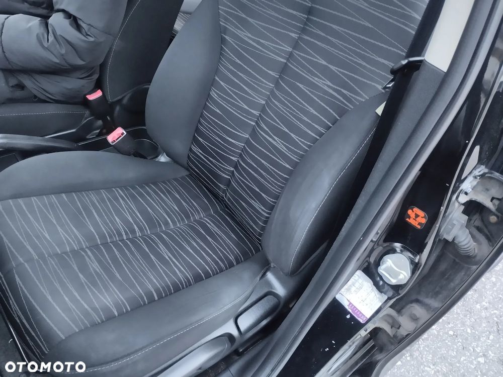 Mazda 2 1.3 Dynamic - 19