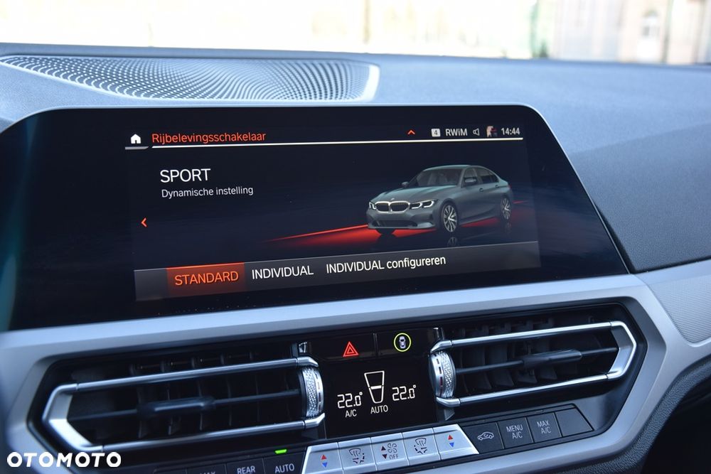 BMW Seria 3 318d Edition M Sport Shadow - 22