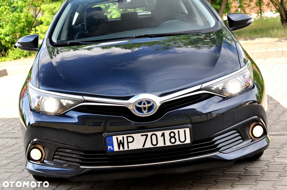 Toyota Auris 1.8 HSD Sol - 8