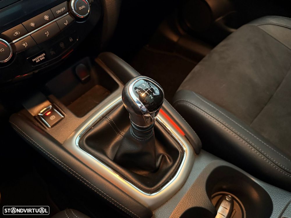 Nissan Qashqai 1.6 dCi Tekna Premium - 27