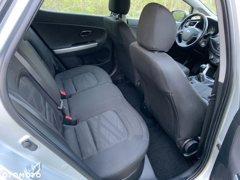 Kia Ceed 1.6 CRDi M - 9