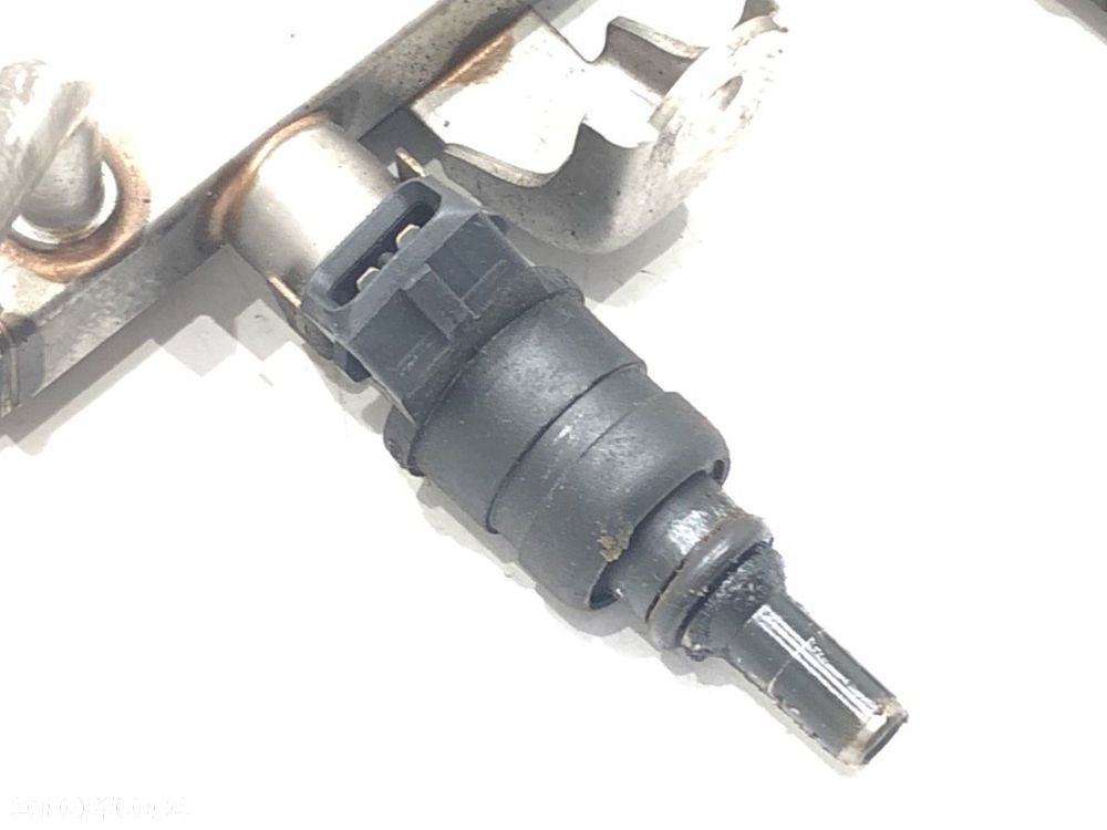 LISTWA WTRYSKOWA - 60.00 PLN - AUDI A3 (8L1) 1996 - 2006 1.8 92 kW [125 KM] benzyna 1996 - 2003 - 3