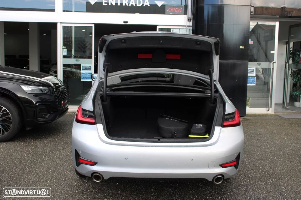 BMW 320 e Corporate Edition Auto - 26