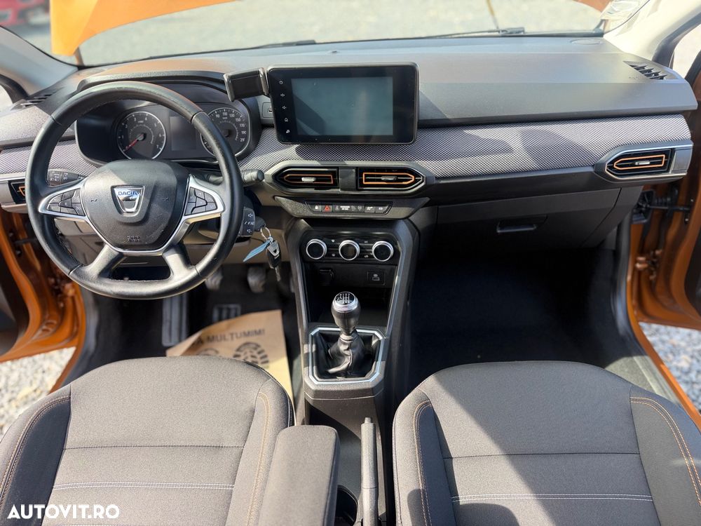 Dacia Sandero - 4