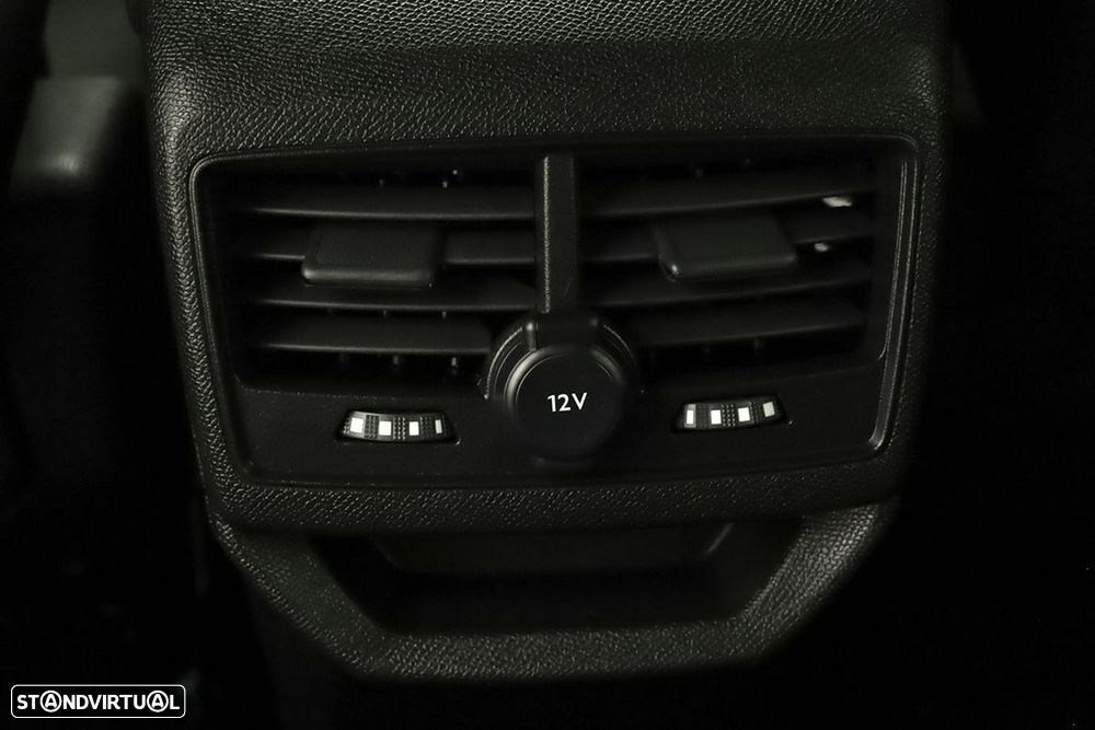 Peugeot 3008 1.6 Hybrid Allure e-EAT8 - 23