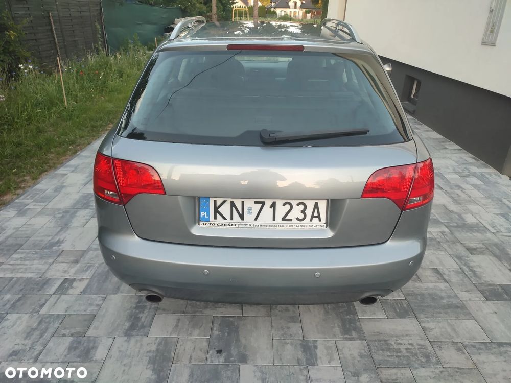 Audi A4 Avant - 4