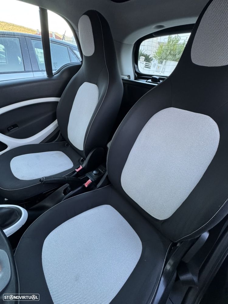 Smart ForTwo Coupé 1.0 Passion 71 - 10