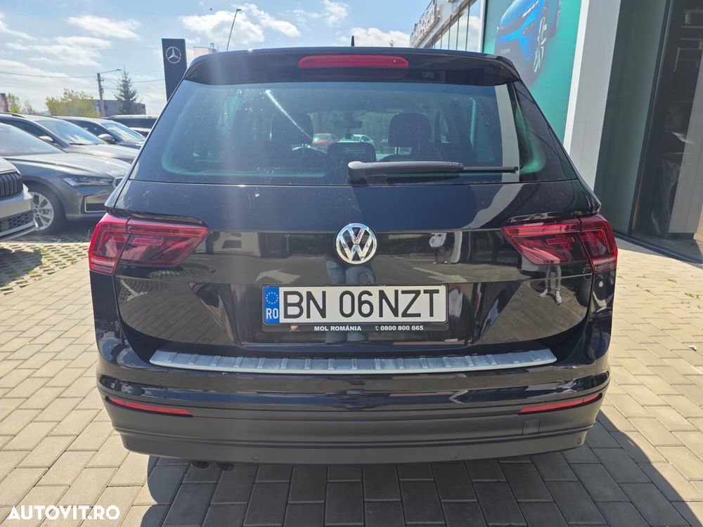 Volkswagen Tiguan 2.0 TDI DPF DSG Comfortline - 4