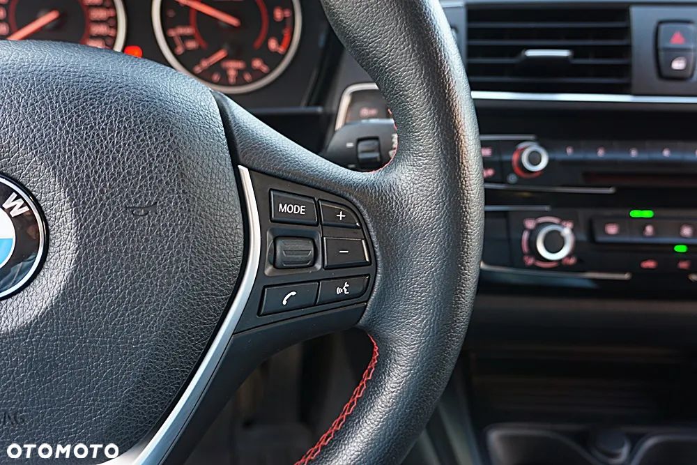 BMW Seria 1 116d EfficientDynamics Edition Sport Line - 26