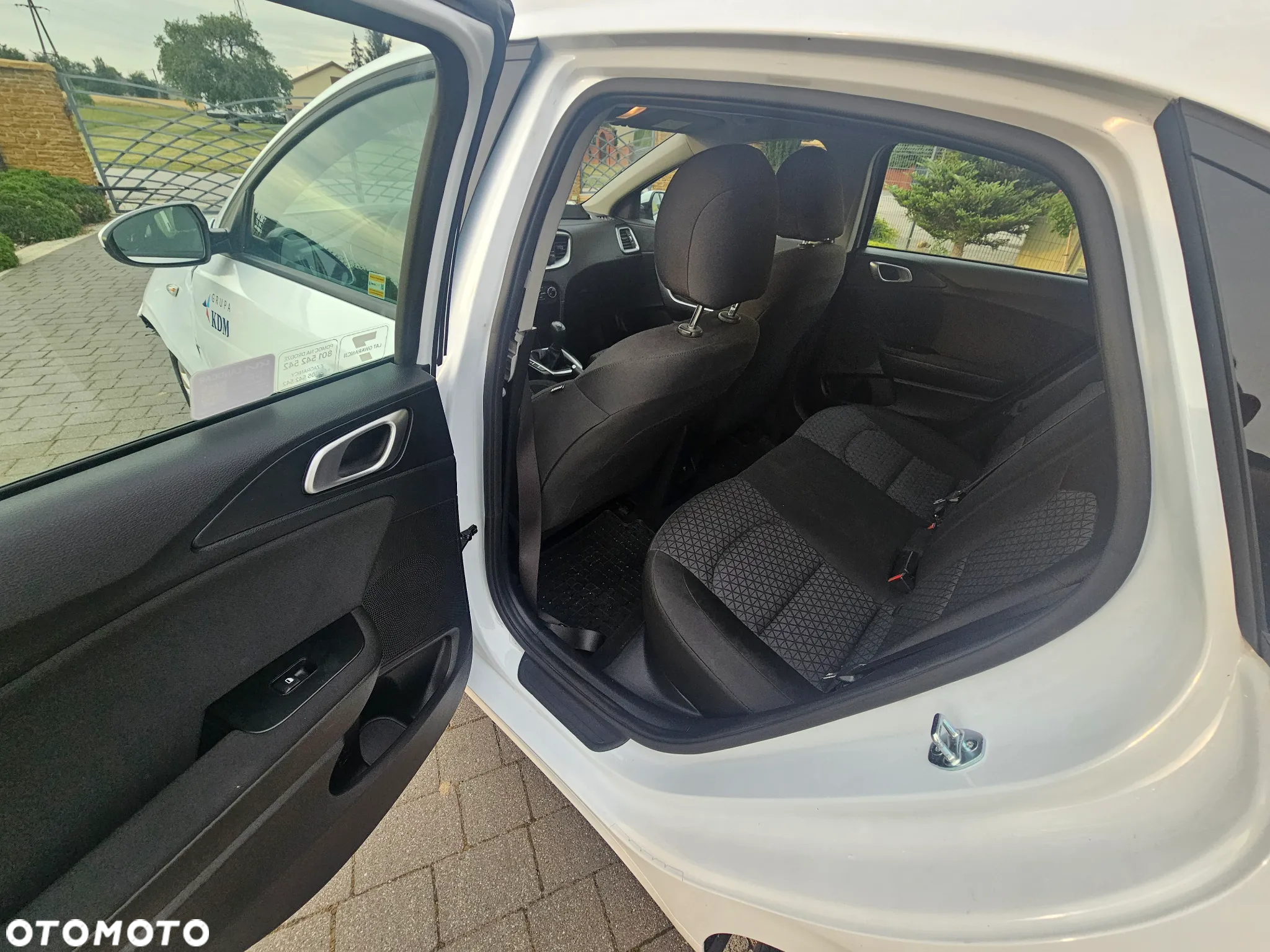 Kia Ceed 1.5 T-GDI S - 14