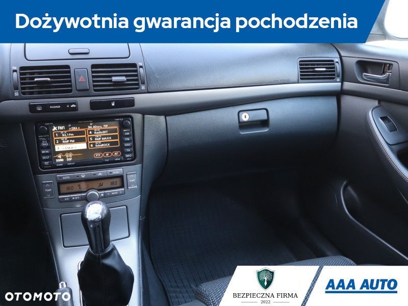 Toyota Avensis - 10