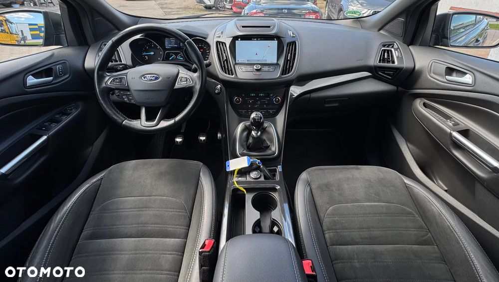 Ford Kuga 1.5 TDCi 2x4 ST-Line - 20