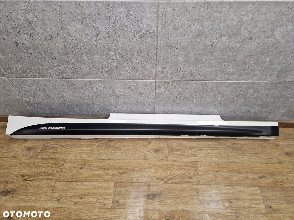 BMW F32 M-PAKIET LISTWA PROGOWA NAKŁADKA PRAWA M-PAKIET A300 BIAŁA 8054540 - 1