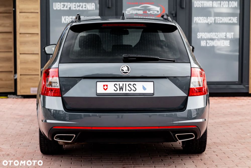 Skoda Octavia 2.0 TDI DSG RS - 11