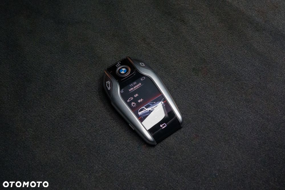 BMW Seria 5 520i M Sport Edition - 28