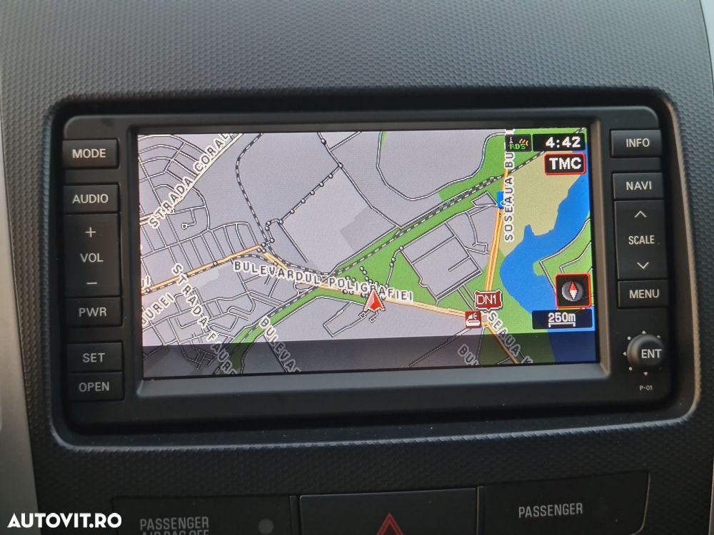 Peugeot 4007 2.2 HDI Premium - 19