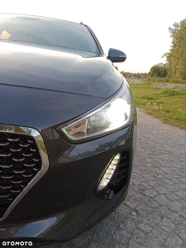 Hyundai i30 1.6 CRDi Classic + - 33