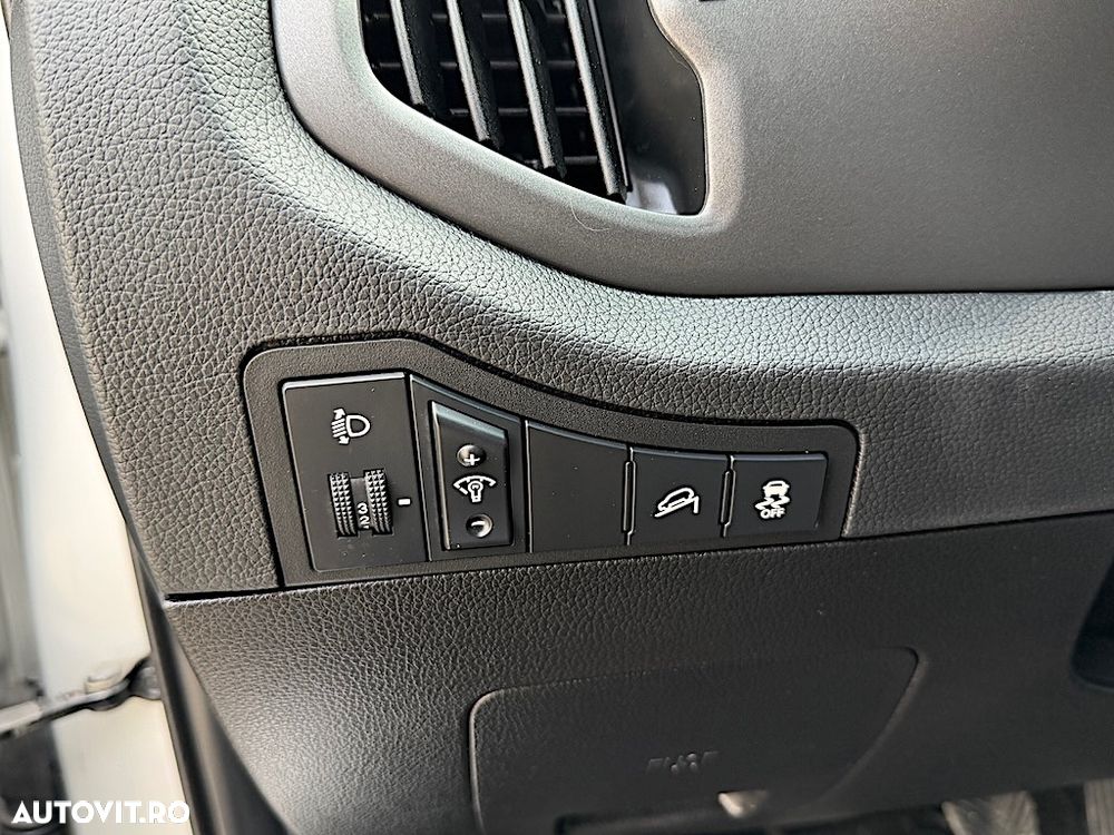 Kia Sportage 1.6 GSL MT 4x2 CLASSIC - 13