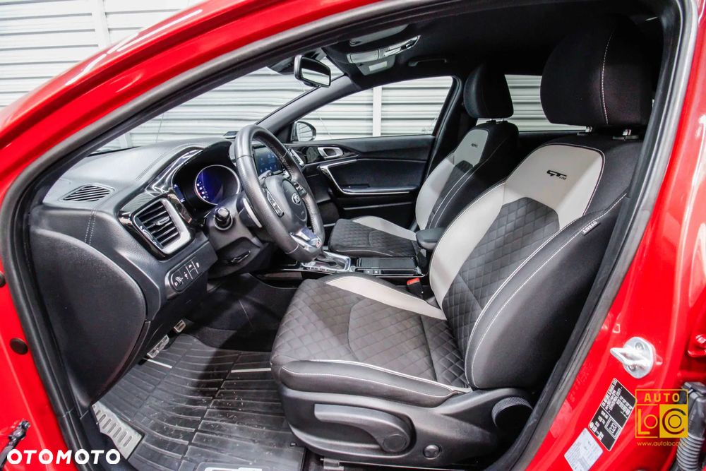 Kia ProCeed 1.6 CRDi GT Line DCT - 11