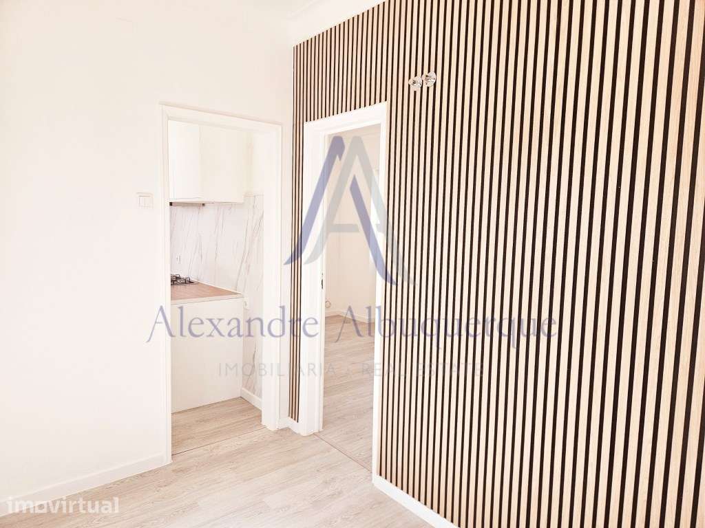Apartamento na Graça totalmente remodelado com vista sobre o Rio Tejo - Grande imagem: 2/35