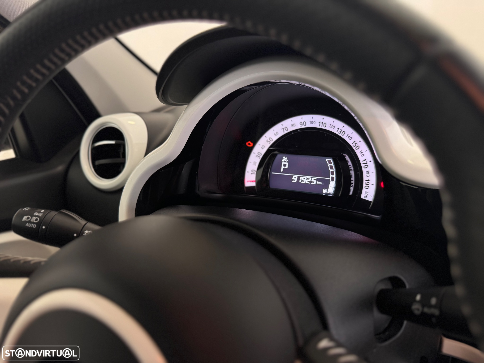 Renault Twingo 1.0 SCe Limited EDC - 17