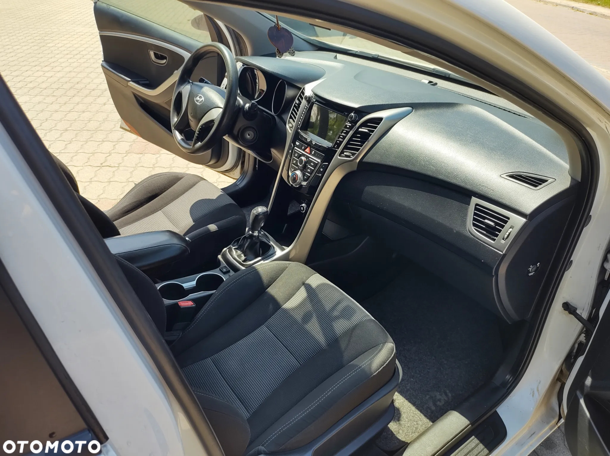Hyundai i30 1.4 Classic + - 10
