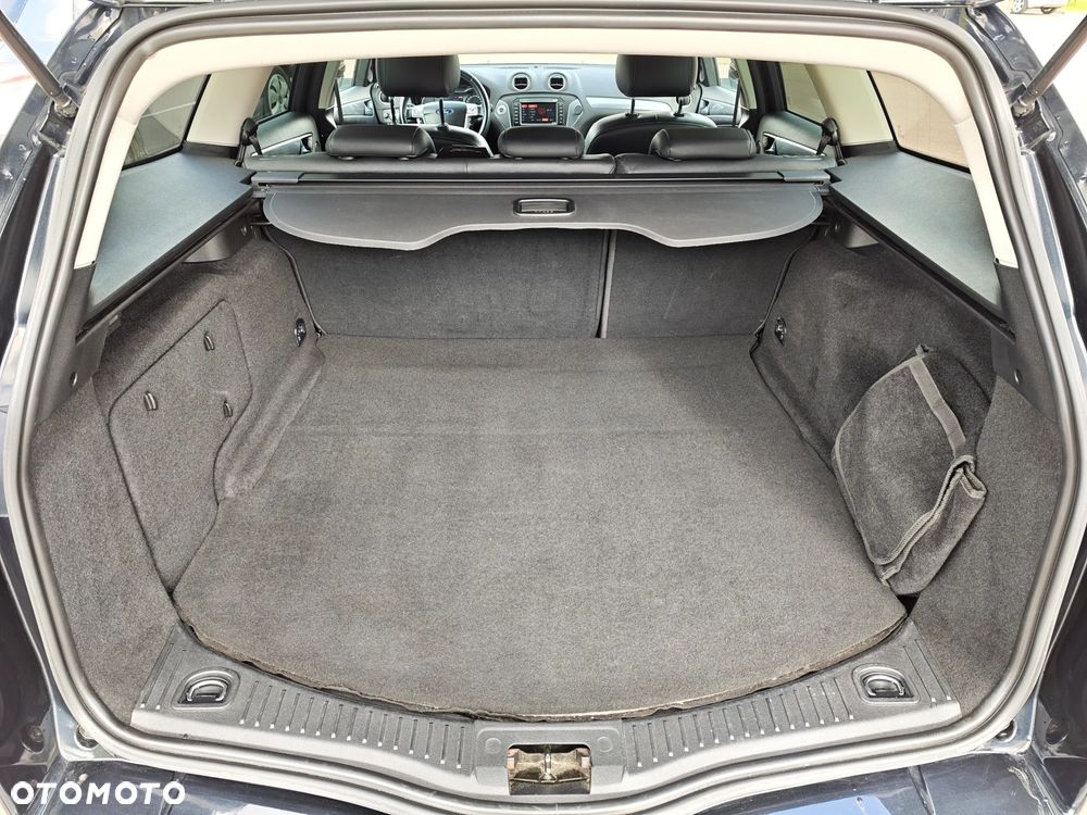 Ford Mondeo 2.0 TDCi Titanium - 21