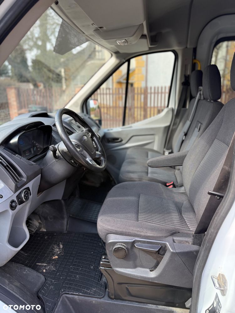 Ford Transit - 10