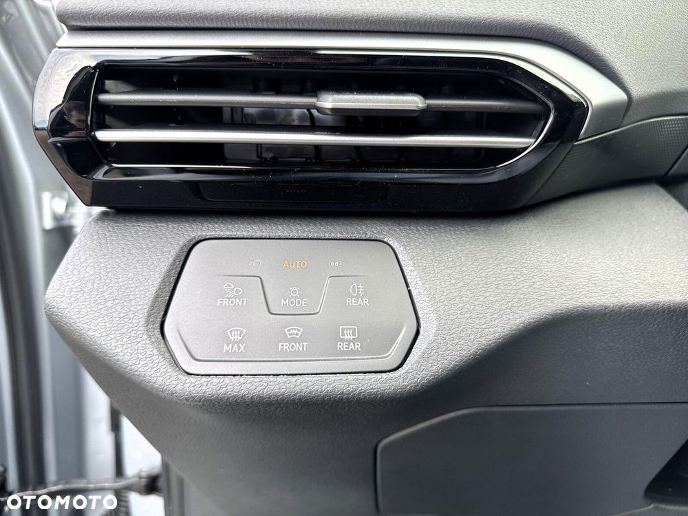 Volkswagen ID.4 - 12