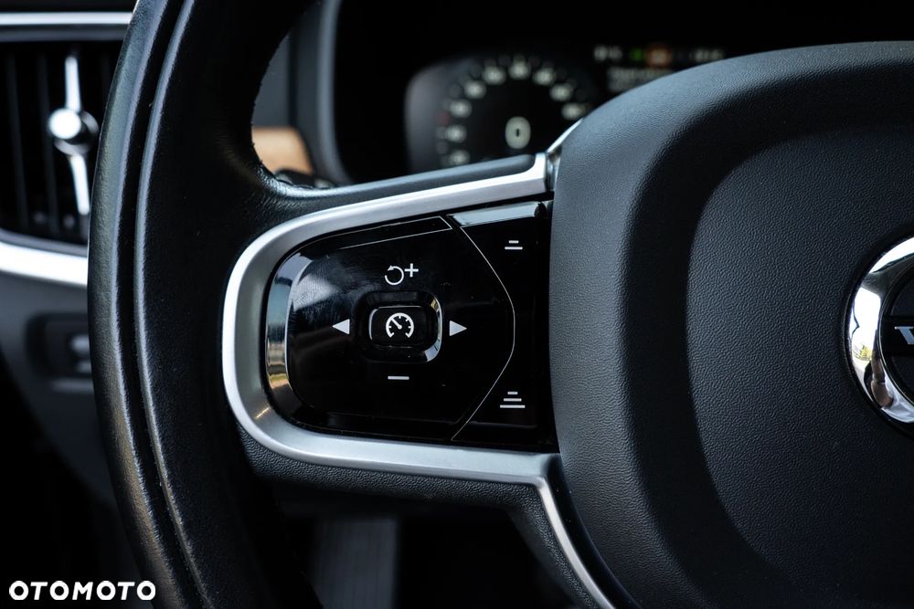 Volvo V90 T8 AWD Plug-In Hybrid Inscription - 31