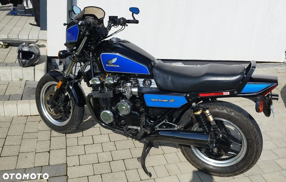 Honda CB - 12