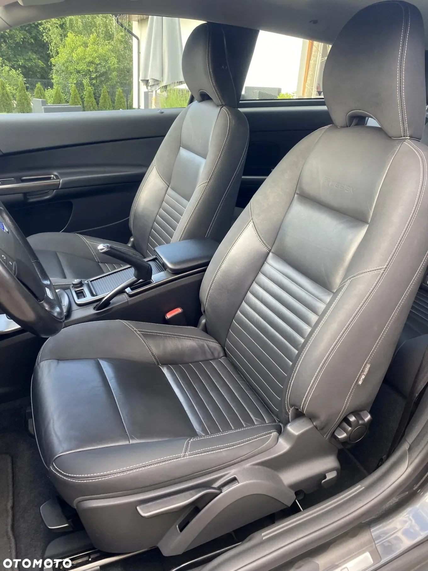 Volvo C30 D2 R-Design - 11