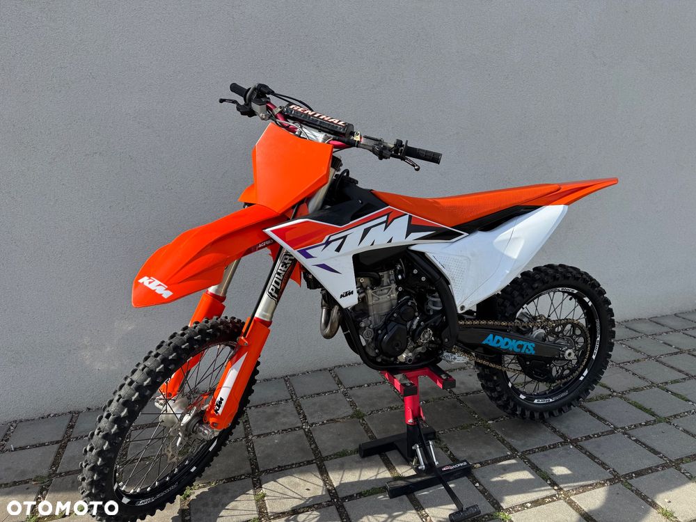 KTM SXF - 8
